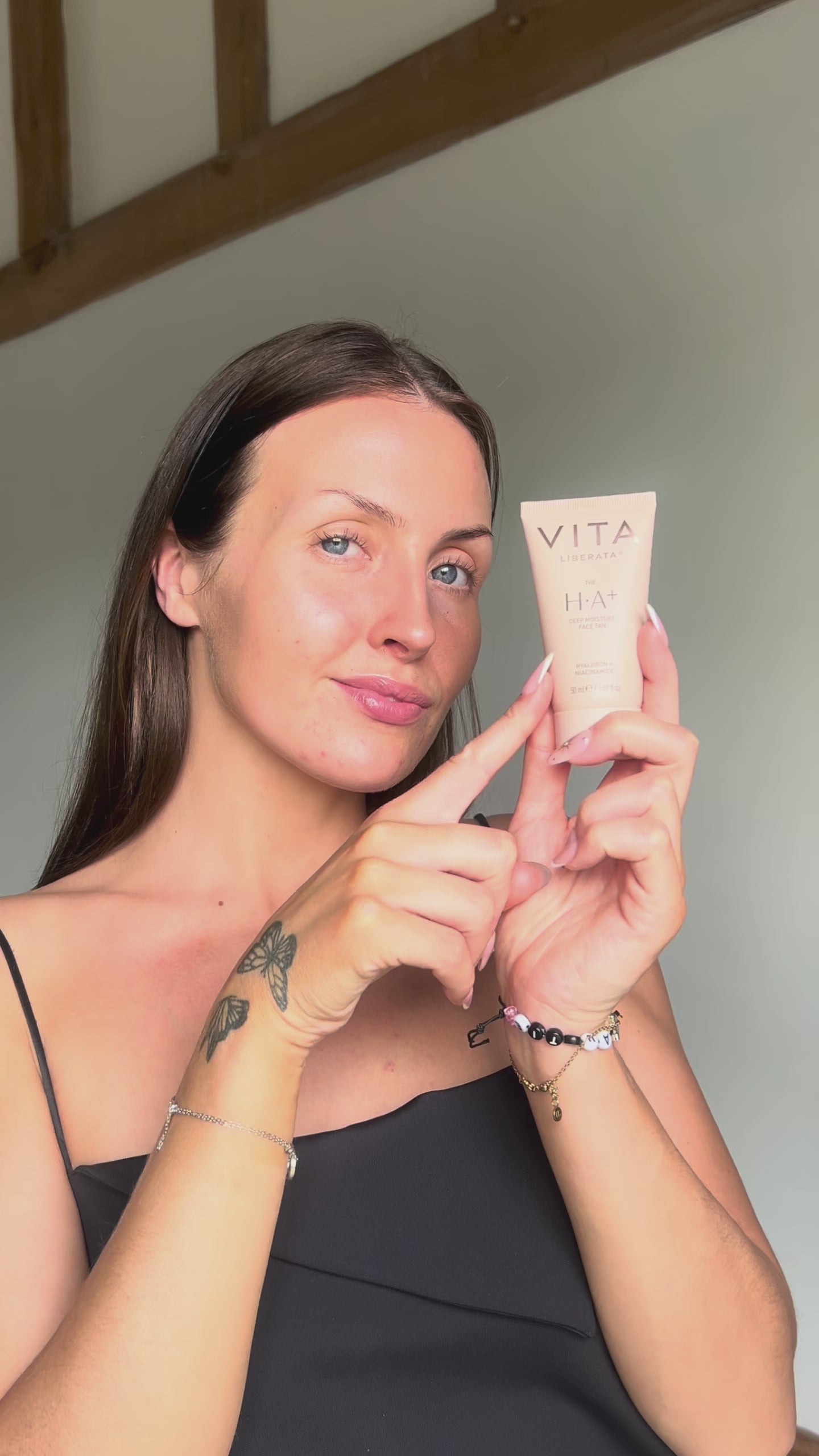 THE HA + FACE TAN WITH NIACINAMIDE TRAVEL SIZE