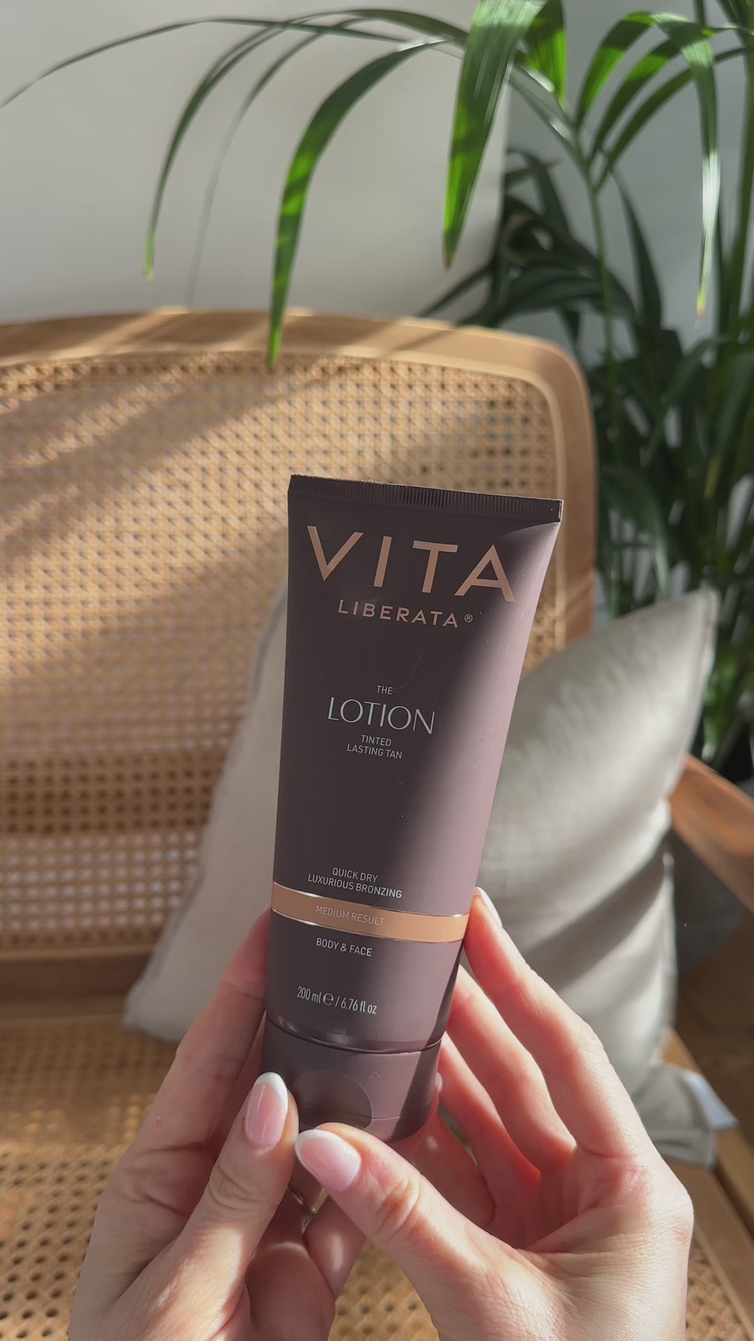 THE LOTION: MEDIUM TRAVEL SIZE