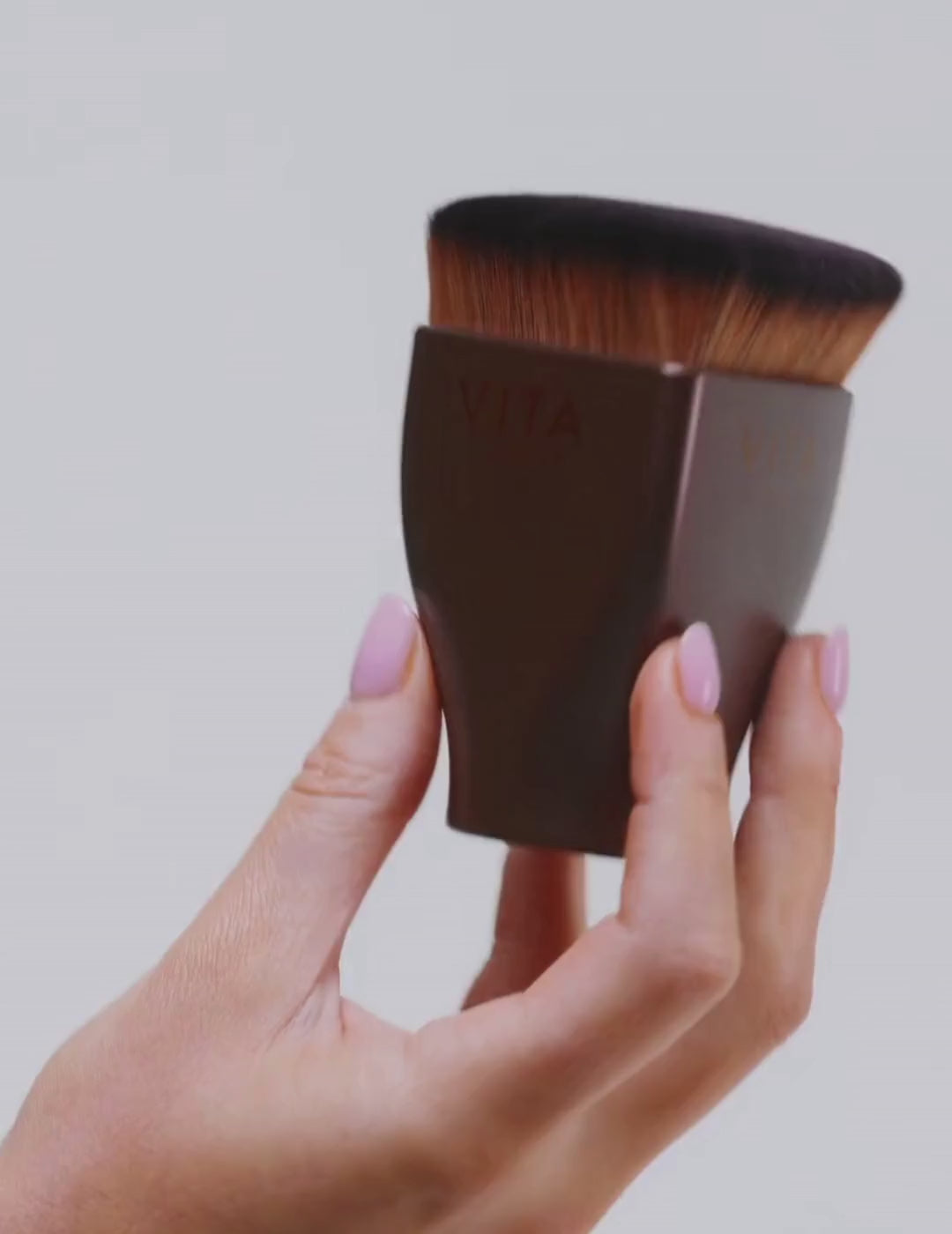 THE PYRAMID BRUSH BODY